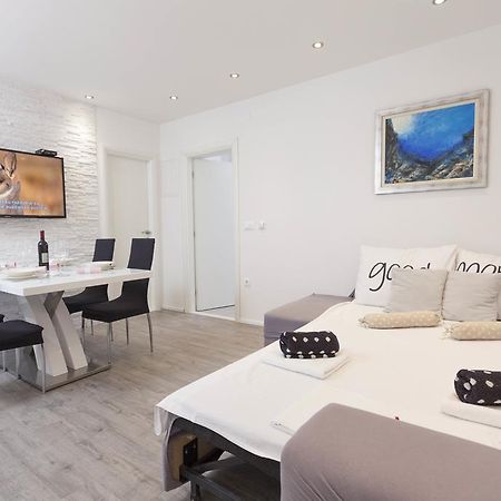 Apartmani Marina Makarska Bagian luar foto