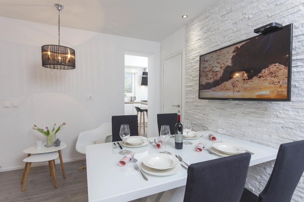 Apartmani Marina Makarska Bagian luar foto