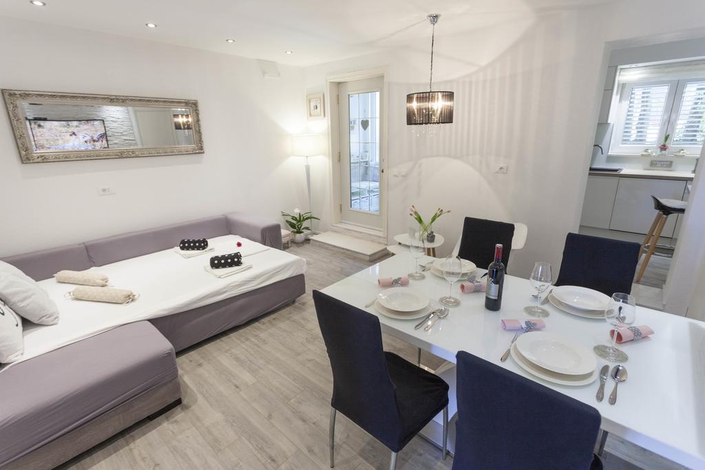 Apartmani Marina Makarska Bagian luar foto